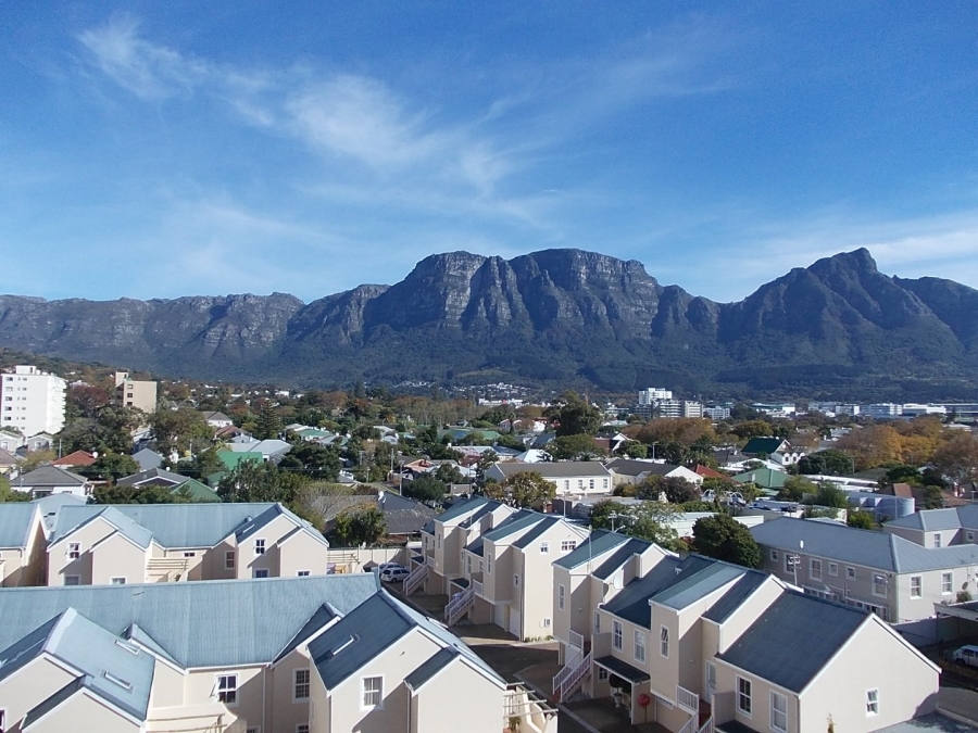 1 Bedroom Property for Sale in Kenilworth Western Cape